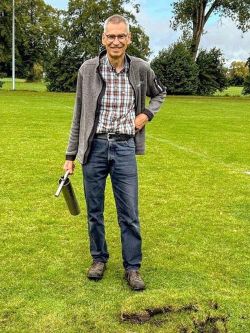 Rasenforscher: Dr. Rainer Albracht