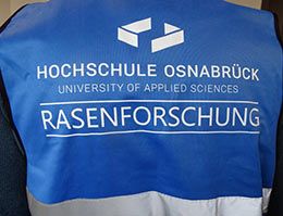 Positive Entwicklung der Stiftungsprofessur  „Angewandte Rasenwissenschaft“