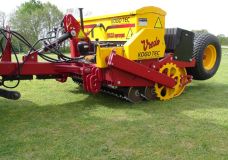 Nachsaat von Rasenflächen