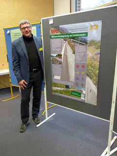 Poster mit dem Titel: „Mittelstreifenbegrünung von Verkehrswegen“