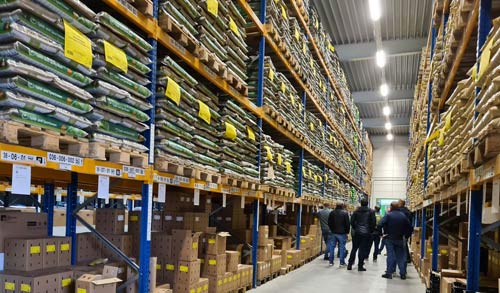 Lagerung der fertigen Rasenmischungen