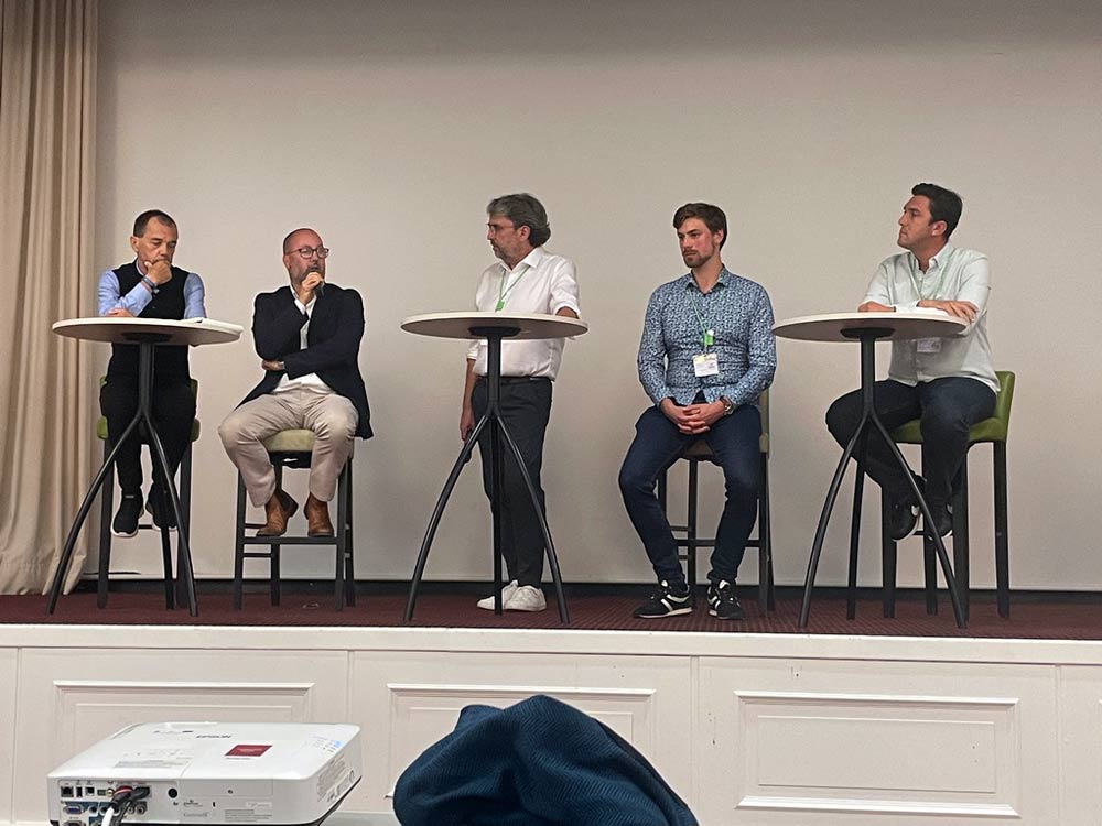 Teilnehmer der ETS-Konferenz während der Podiumsdiskussion.