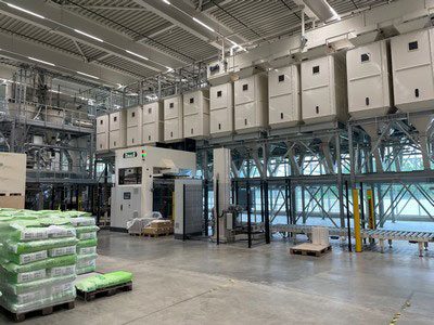 OHS-Saatgutmischanlage mit 48 Vorratssilos.