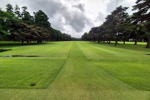 Präzises Mähen auf dem Hidaka Country Club.