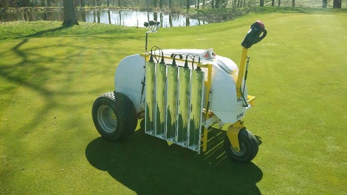 UV-C Behandlungsgerät SGL UVC 180 zum Einsatz gegen Rasenkrankheiten